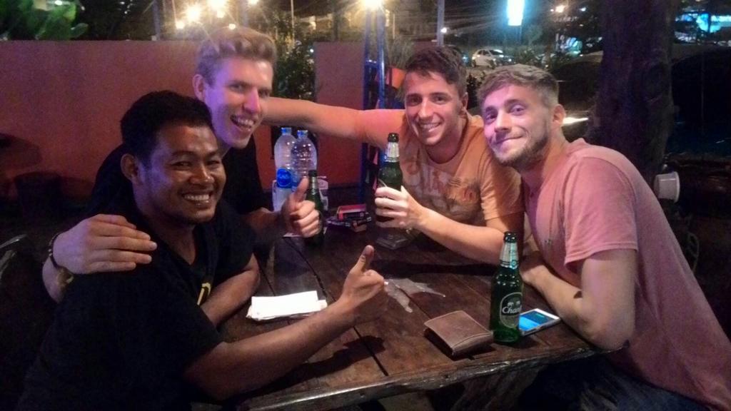 甲米 绿叶旅馆酒店 外观 照片